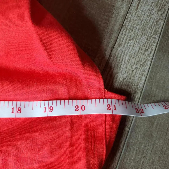 NWT FUTURE COLLECTIVE Kahlana Barfield Brown Sleeveless Cut-Out Back T-Shirt Red - Picture 8 of 15